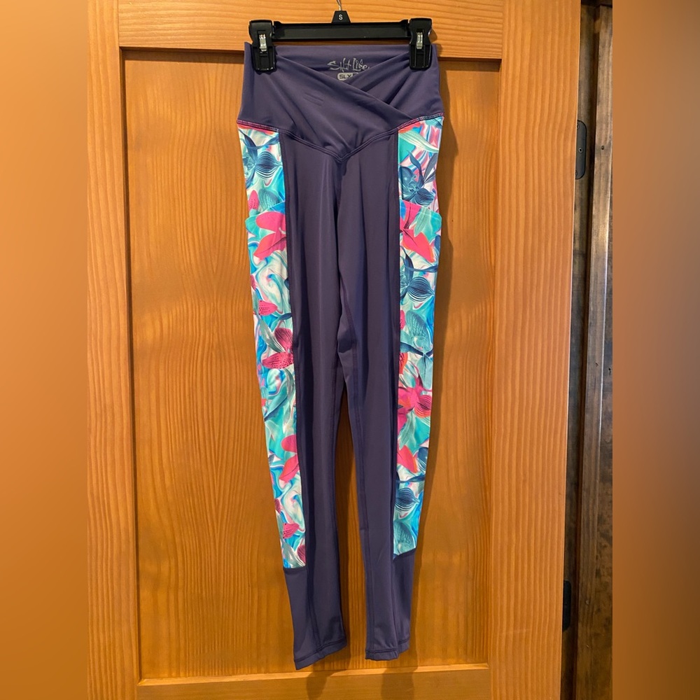 Salt Life Women's Floral SLX (Drift) Performance Leggings NWT Size S